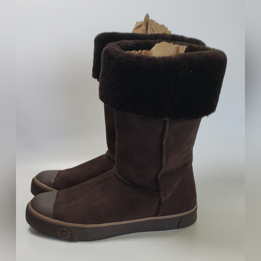 Ugg Australia Delaine 1886 Women's Sneaker Boot in Chocolate Size 6